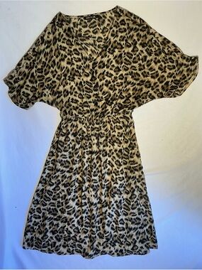 Vertiche Leopard Print V-Neck Dress in Tan & Black s/m